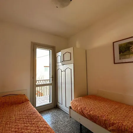 Cozy With Pool And Garden In Bibione