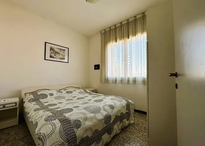 Cozy With Pool And Garden In Appartement Bibione